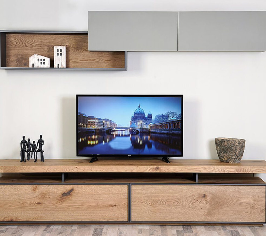 ΣΥΝΘΕΣΗ TV ALBERO