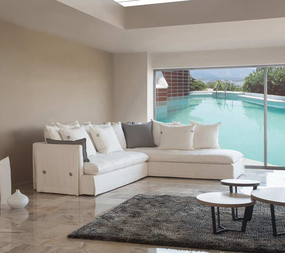 THE SALSA SOFA