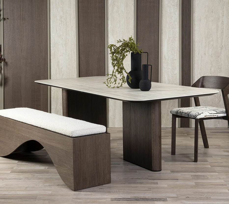THE SPLIT CERAMIC DINNERTABLE