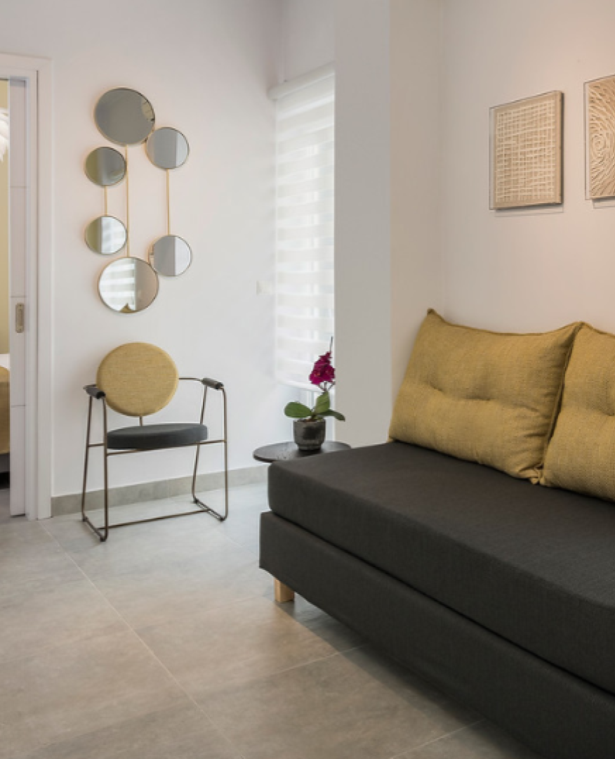 THE CITRINE APARTMENT