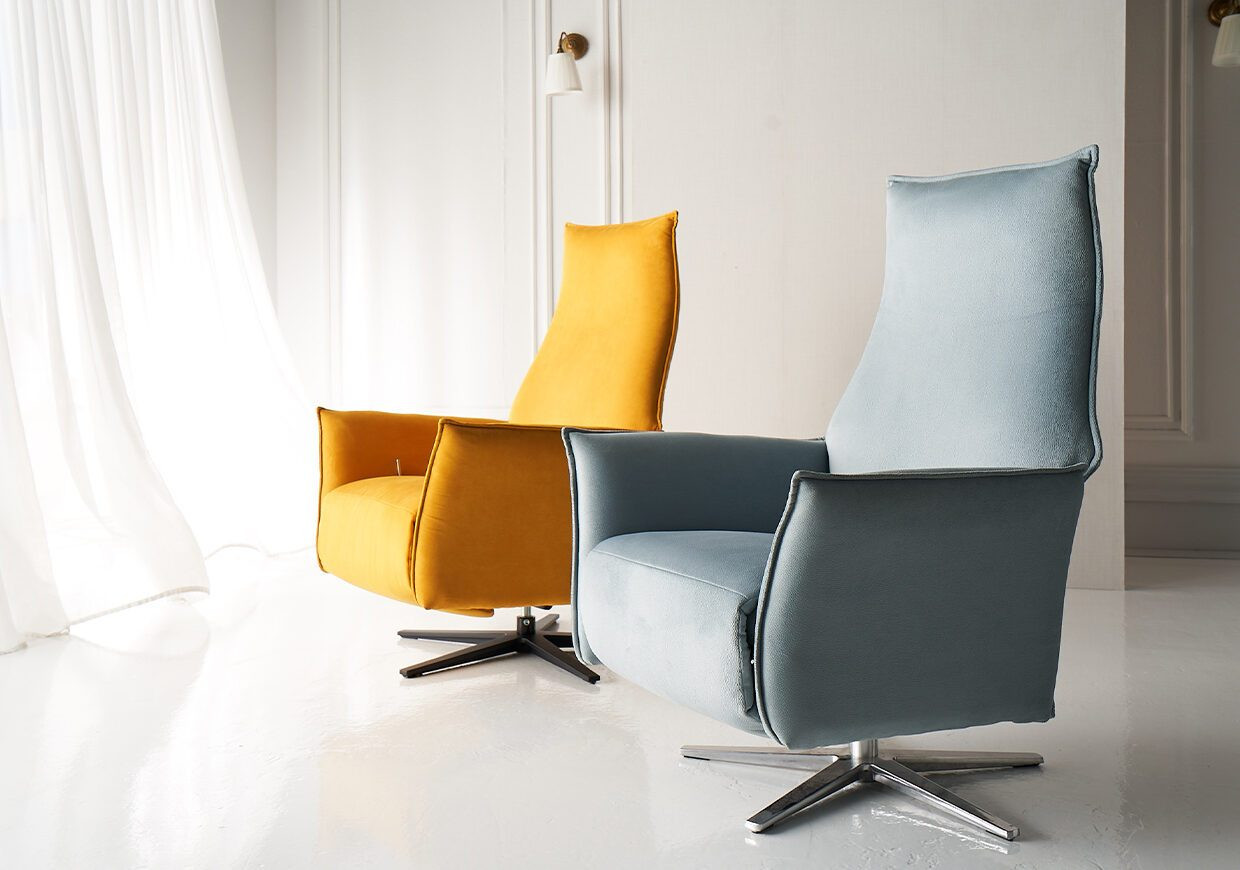 THE BLU OMEGA RECLINER