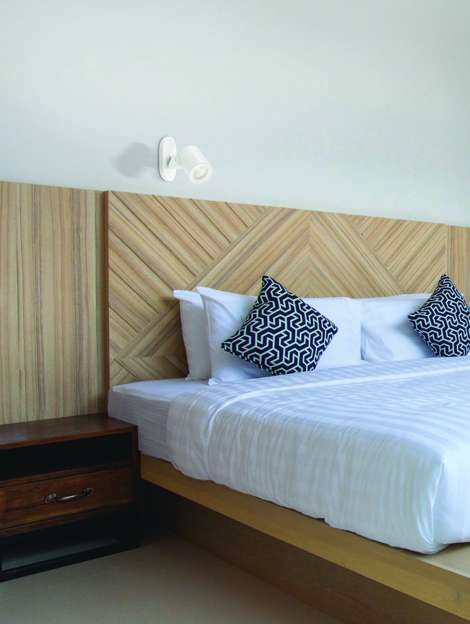 THE TESSA WALL LIGHT