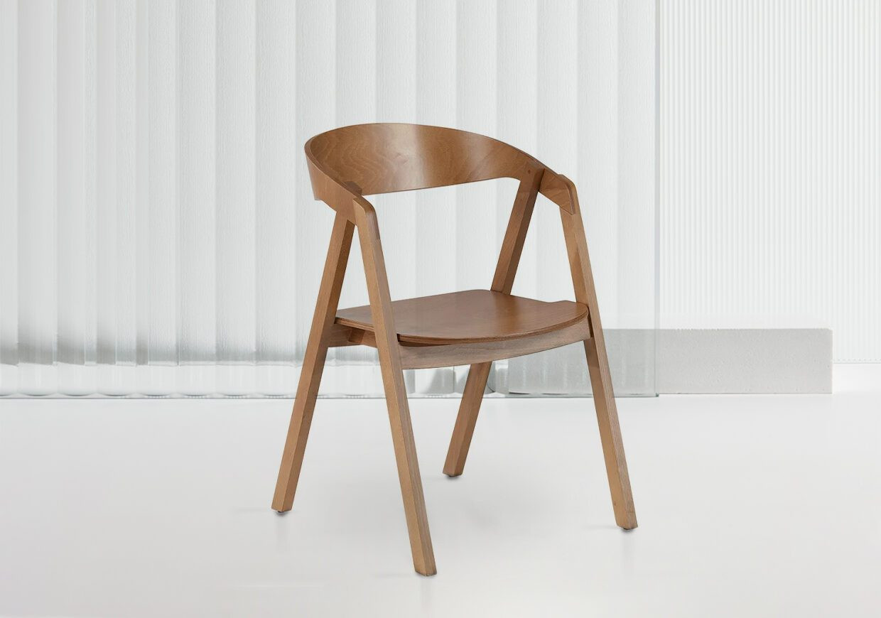 THE SOPHIE CHAIR