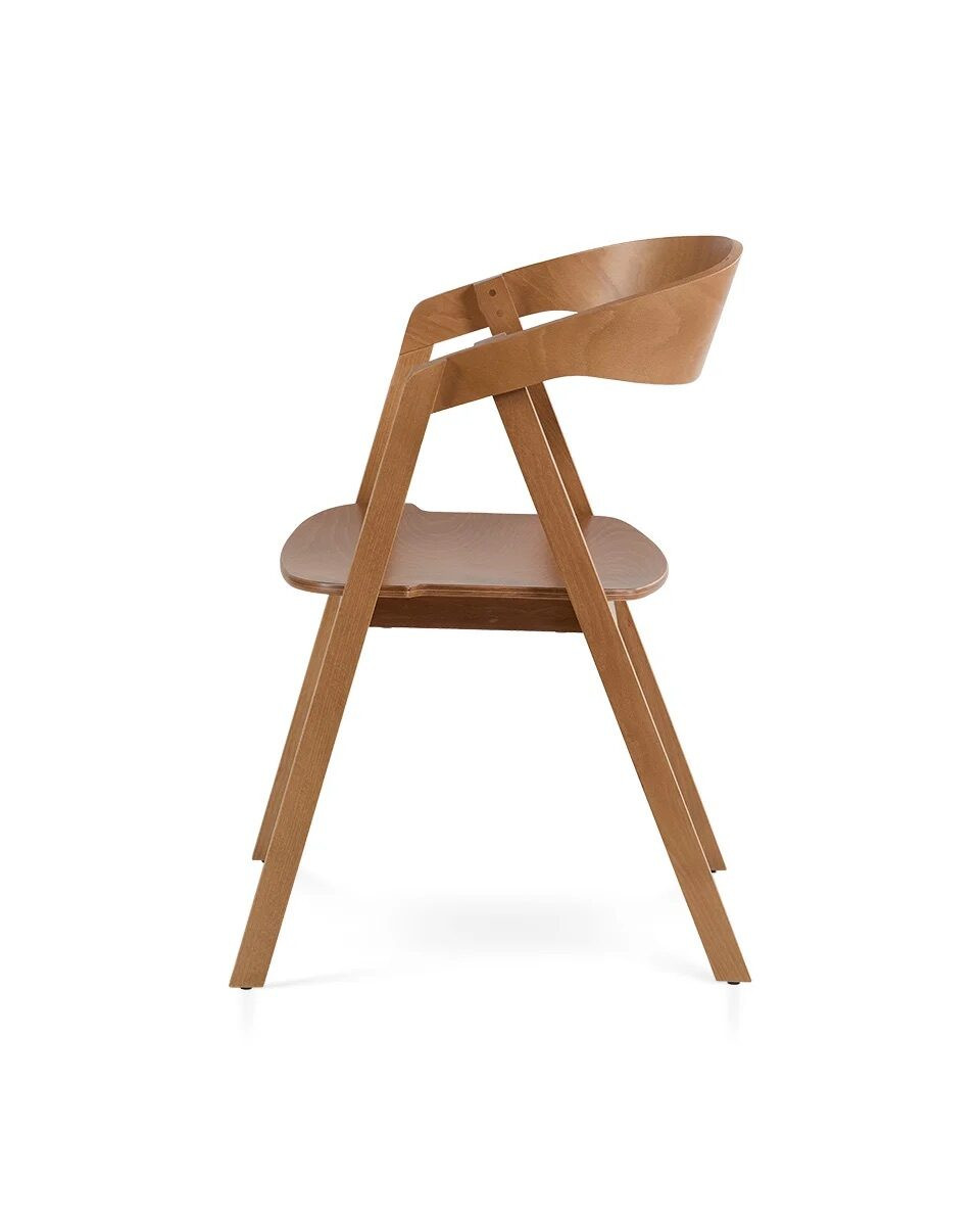 THE SOPHIE CHAIR